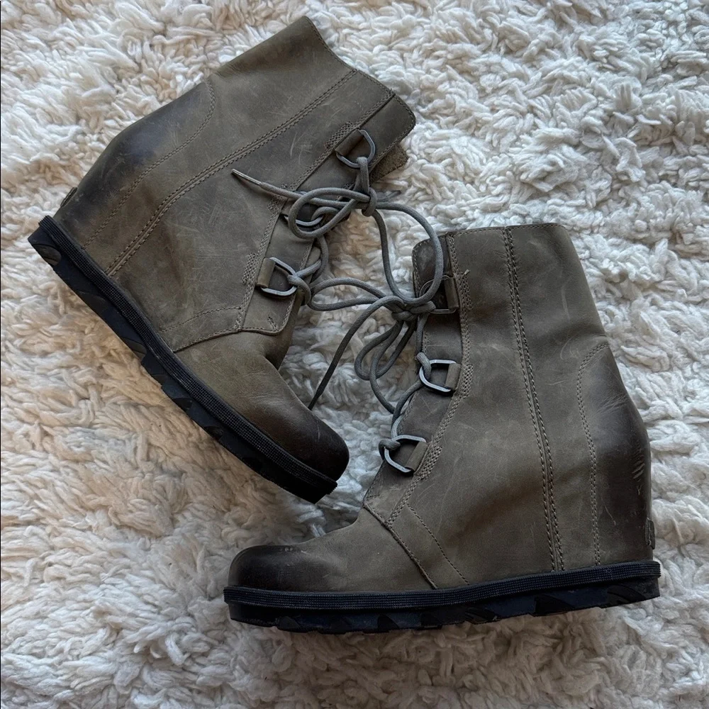 Sorel Joan of Arctic‎ II Wedge